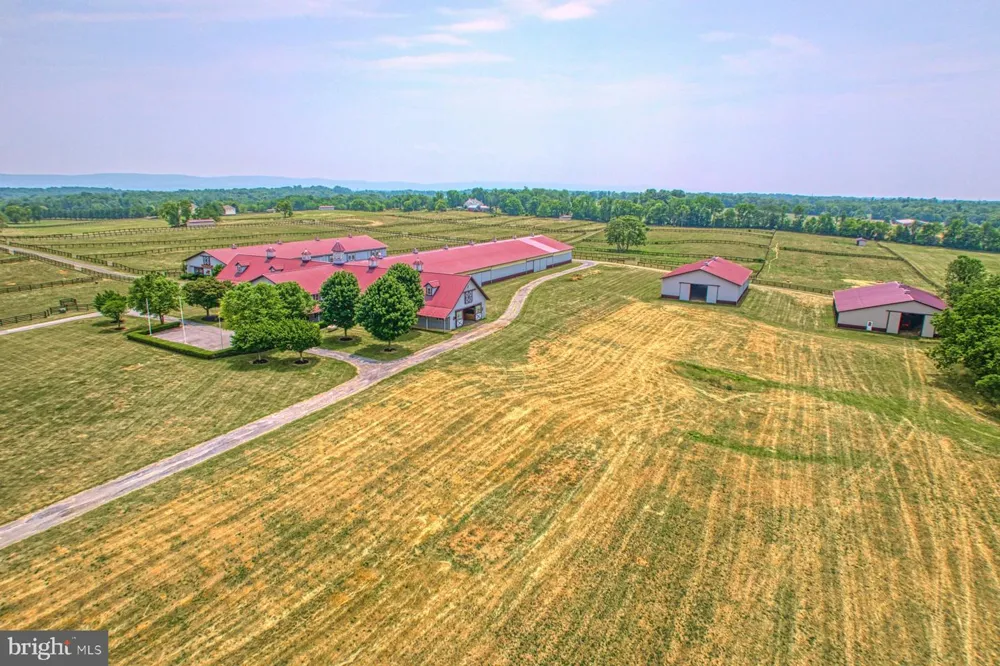 899 EARLE ROAD Charles Town, WV 25414