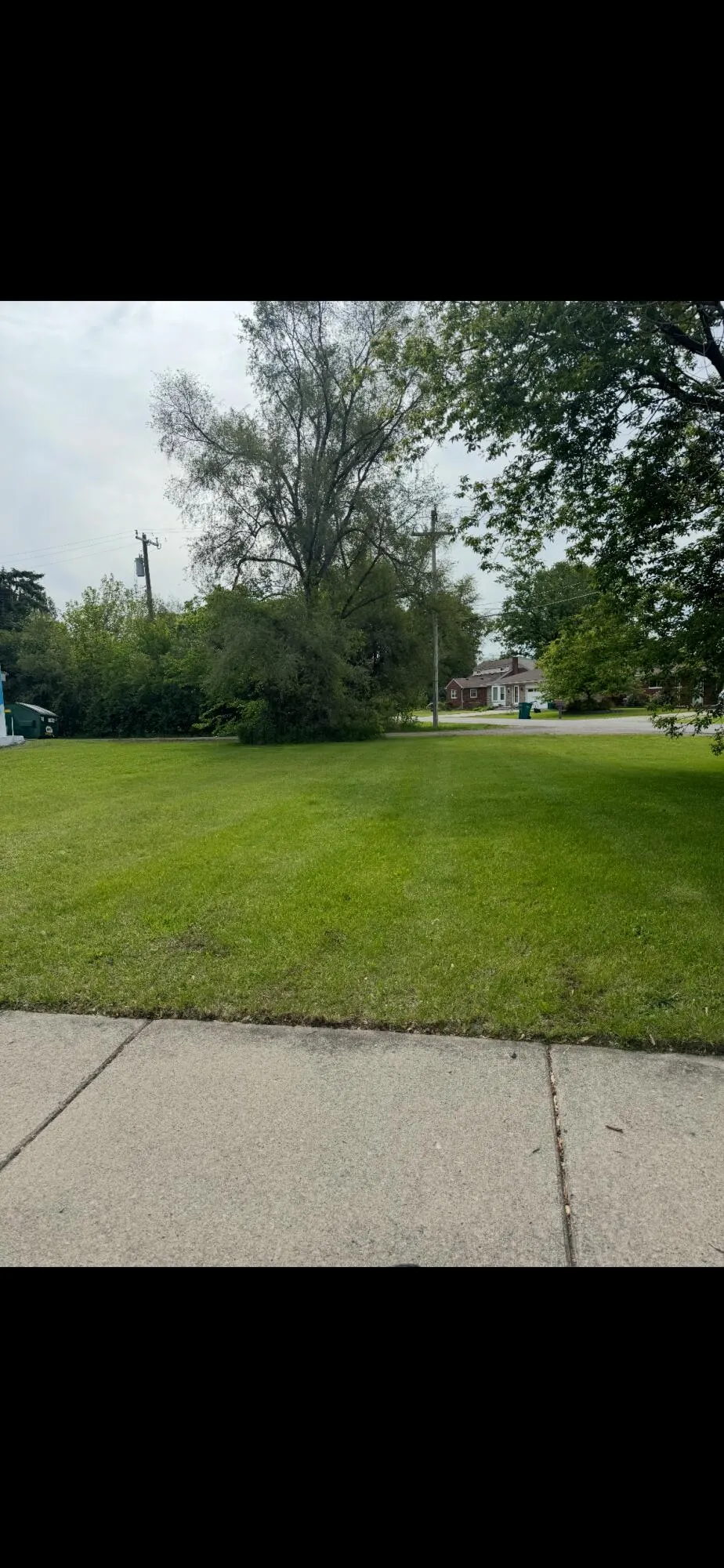 37135 Goddard Road Romulus, MI 48174