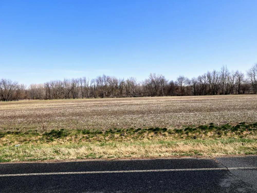 CR 352 Decatur, MI 49045
