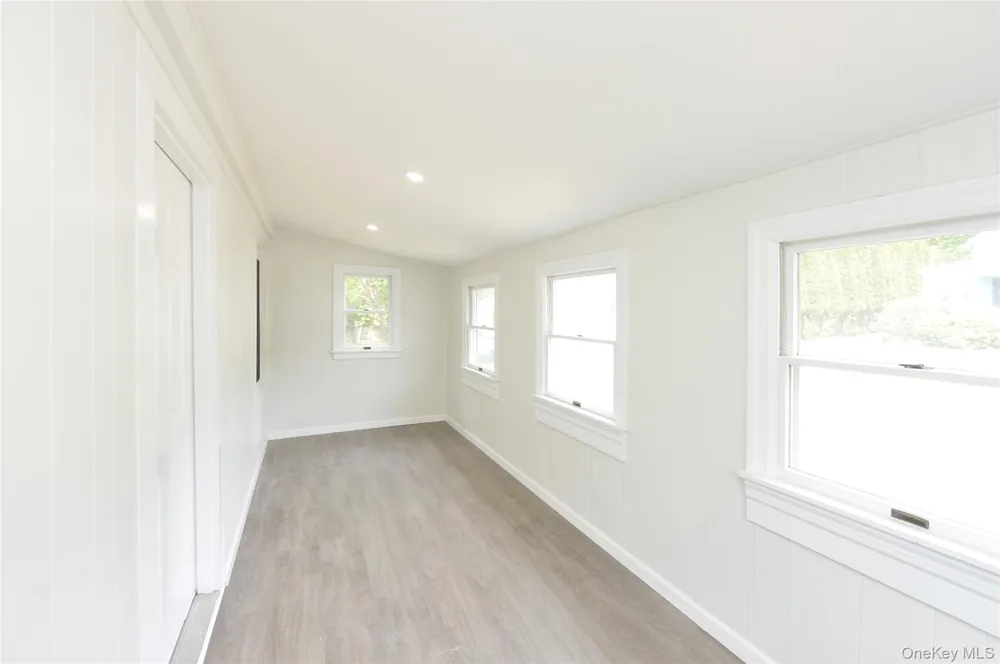 7 Pioneer Avenue Suffern, NY 10901