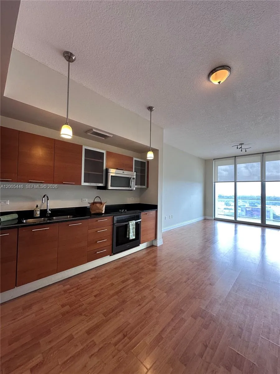 3470 E Coast Ave #H1503 Miami, FL 33137