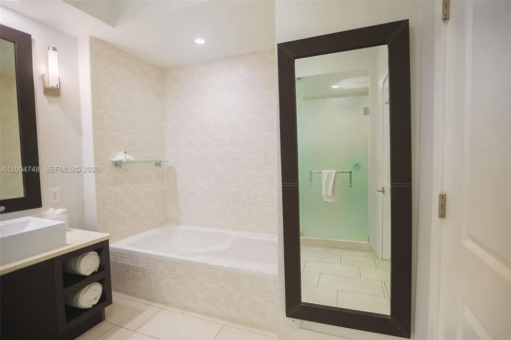 5300 NW 87th Ave #311 Doral, FL 33178