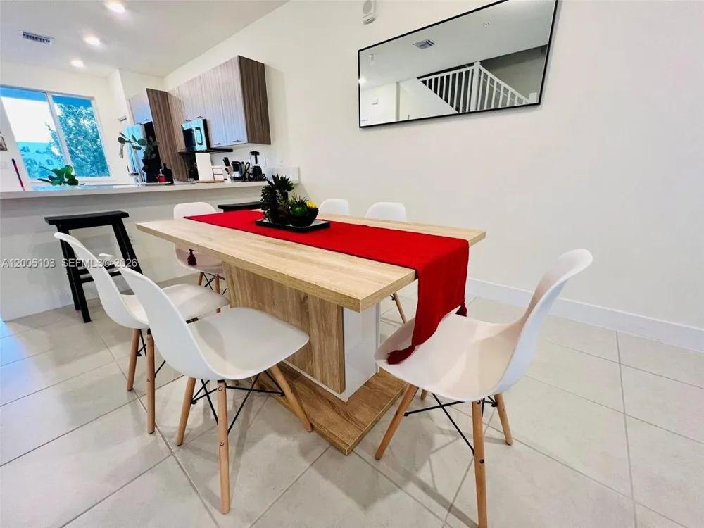 10300 NW 66TH AV #101 Doral, FL 33178