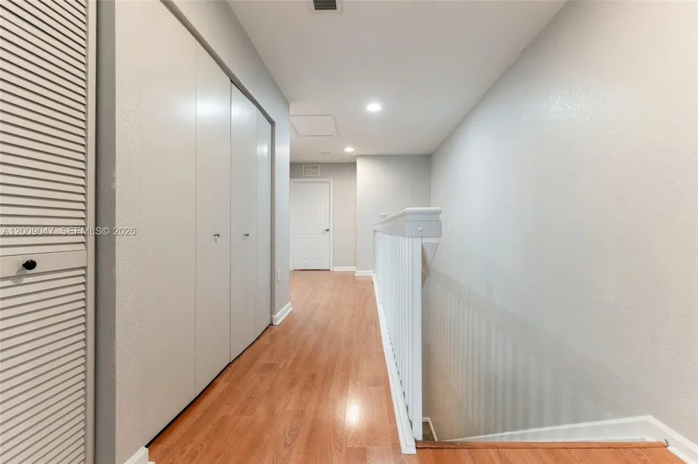 59 SE 3rd Ave #59 Hallandale Beach, FL 33009
