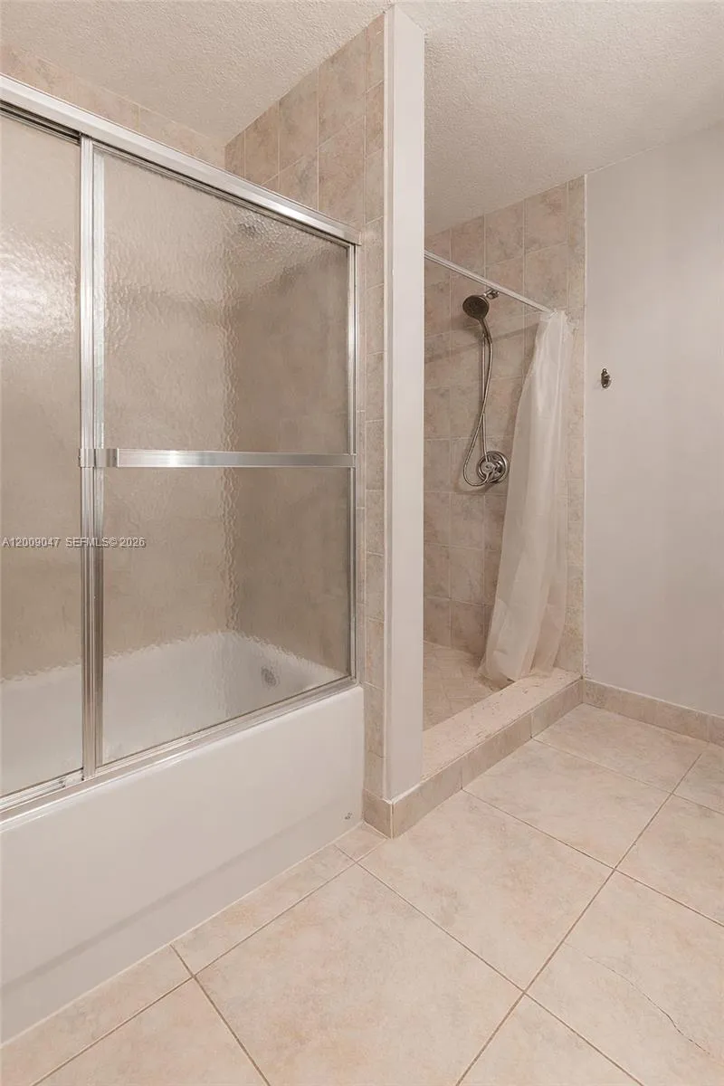 59 SE 3rd Ave #59 Hallandale Beach, FL 33009