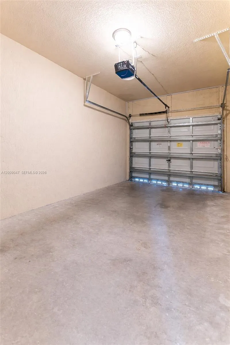 59 SE 3rd Ave #59 Hallandale Beach, FL 33009
