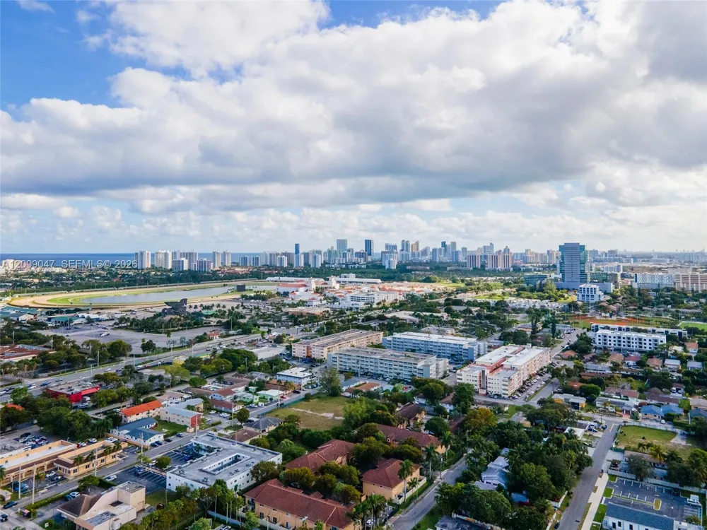 59 SE 3rd Ave #59 Hallandale Beach, FL 33009