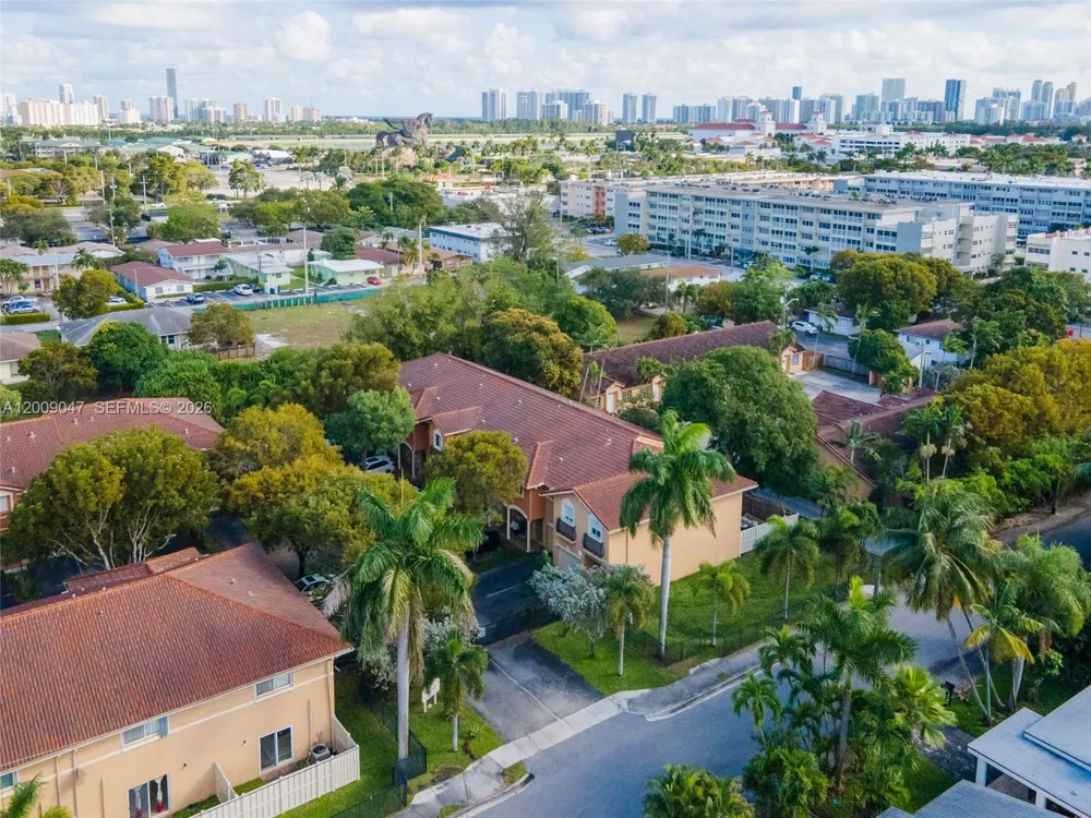 59 SE 3rd Ave #59 Hallandale Beach, FL 33009