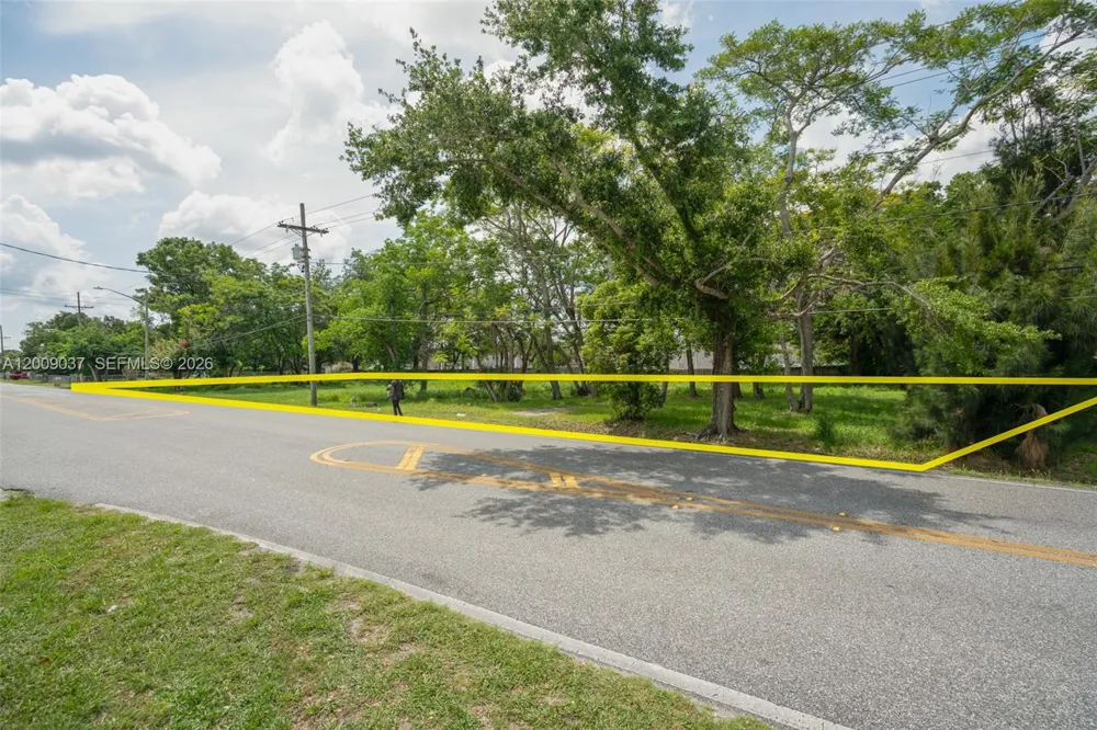 5574 Old Cheney Highway Orlando, FL 32807