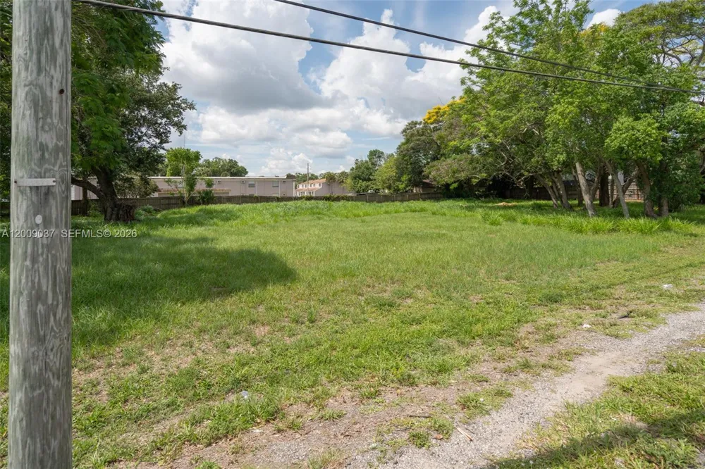 5574 Old Cheney Highway Orlando, FL 32807