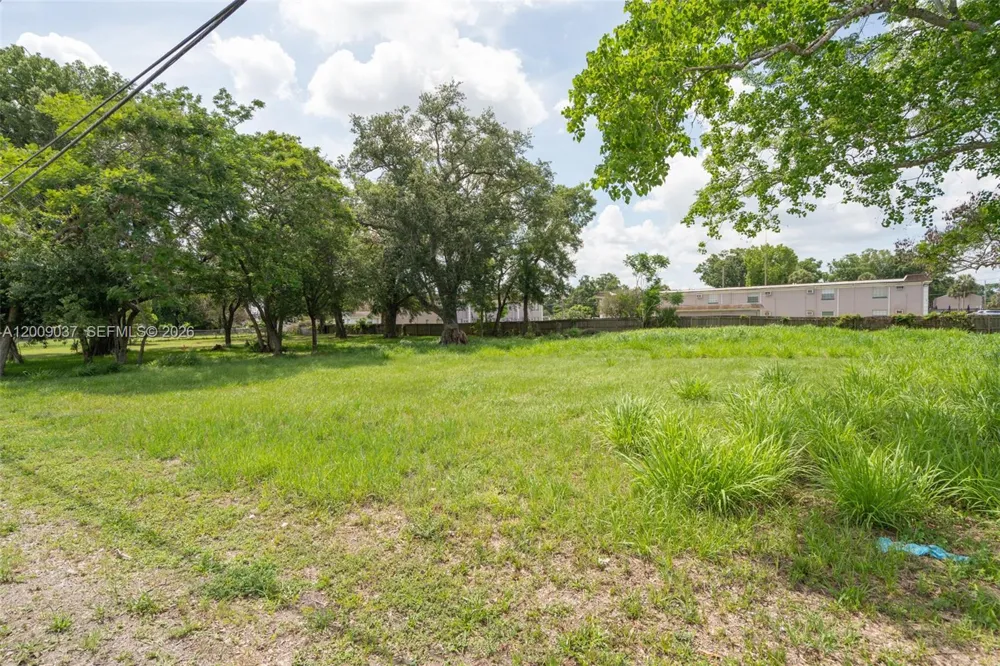 5574 Old Cheney Highway Orlando, FL 32807