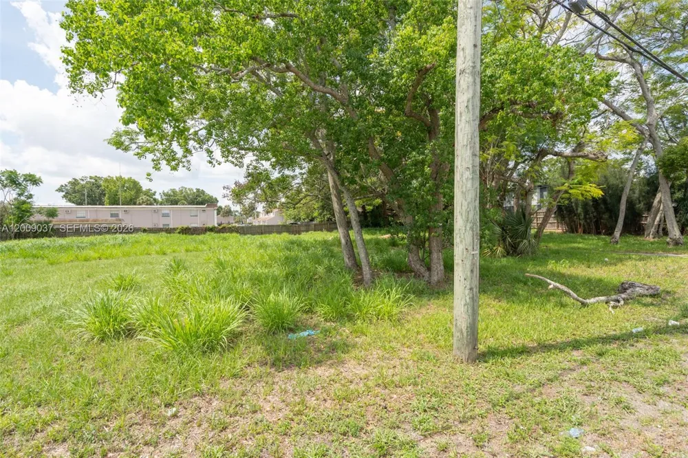 5574 Old Cheney Highway Orlando, FL 32807