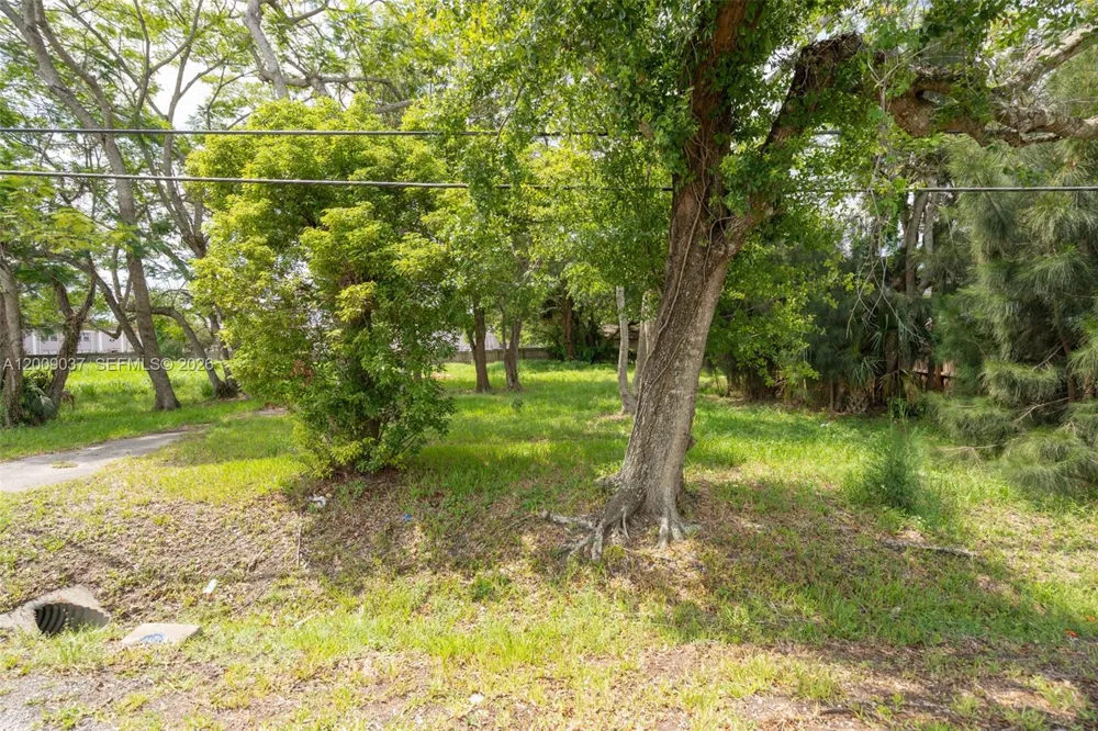 5574 Old Cheney Highway Orlando, FL 32807