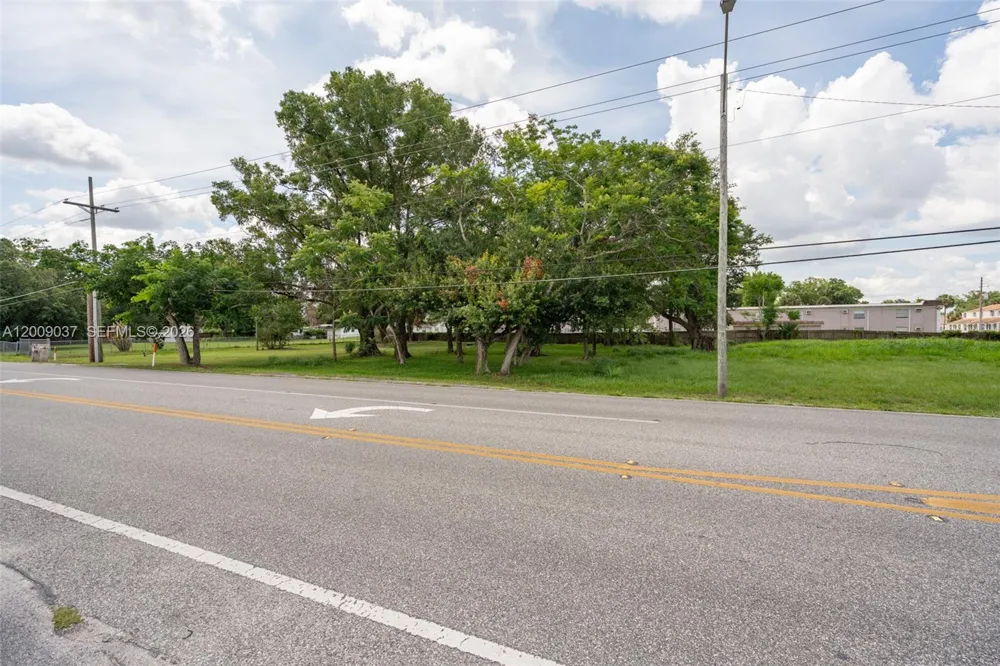 5574 Old Cheney Highway Orlando, FL 32807