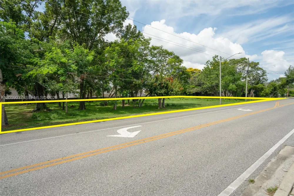 5574 Old Cheney Highway Orlando, FL 32807