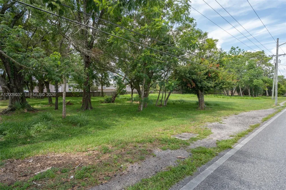 5574 Old Cheney Highway Orlando, FL 32807