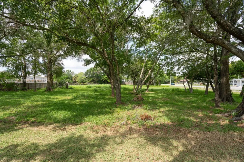 5574 Old Cheney Highway Orlando, FL 32807