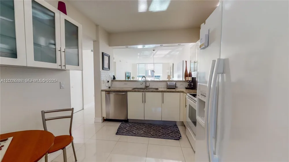 18100 Bay Rd #504 Sunny Isles Beach, FL 33160