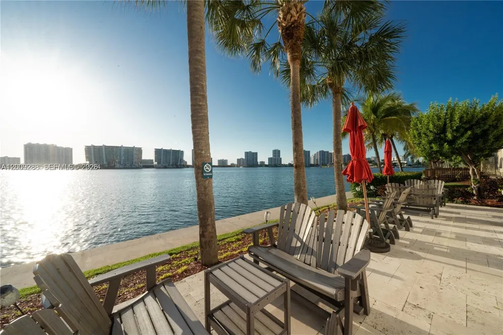18100 Bay Rd #504 Sunny Isles Beach, FL 33160