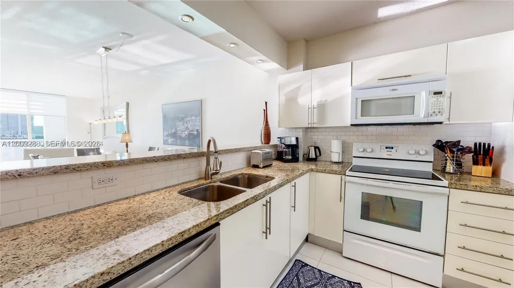 18100 Bay Rd #504 Sunny Isles Beach, FL 33160