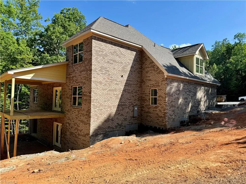 1050 E Chamberlin Drive Asheboro, NC 27205