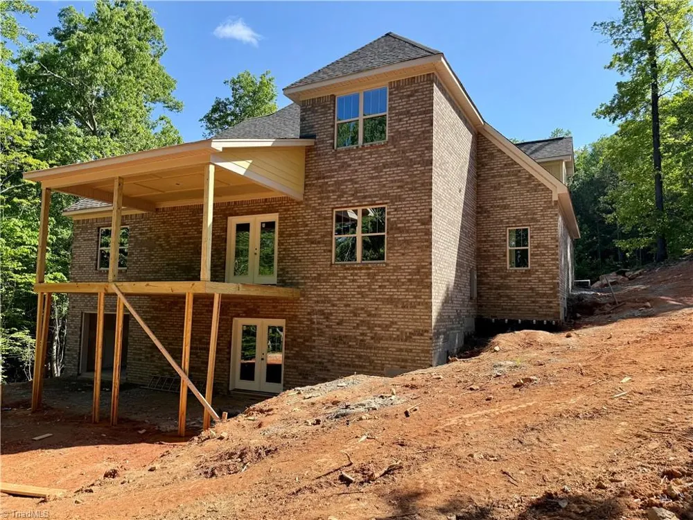 1050 E Chamberlin Drive Asheboro, NC 27205