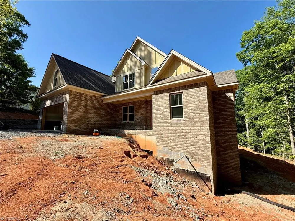 1050 E Chamberlin Drive Asheboro, NC 27205