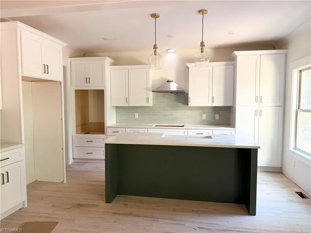 1050 E Chamberlin Drive Asheboro, NC 27205