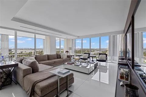 10155 Collins Ave #1210