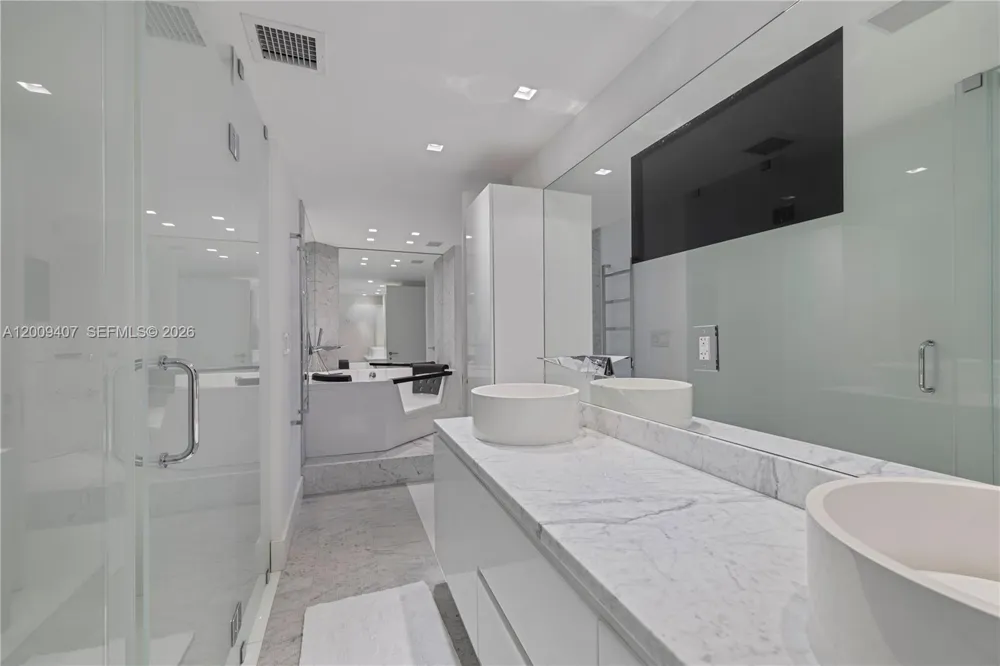 10155 Collins Ave #1210 Bal Harbour, FL 33154