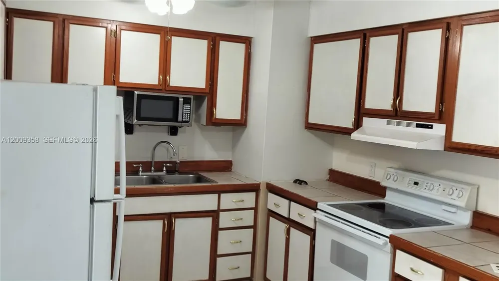3057 Lake June Blvd.` Lake Placid, FL 33852