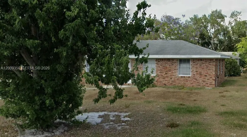 3057 Lake June Blvd.` Lake Placid, FL 33852