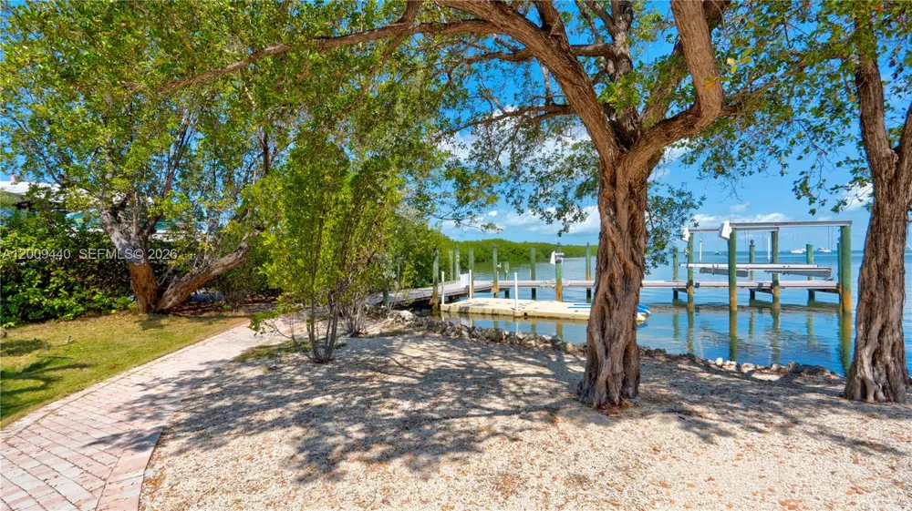 1101 Mastic Street Islamorada, FL 33036