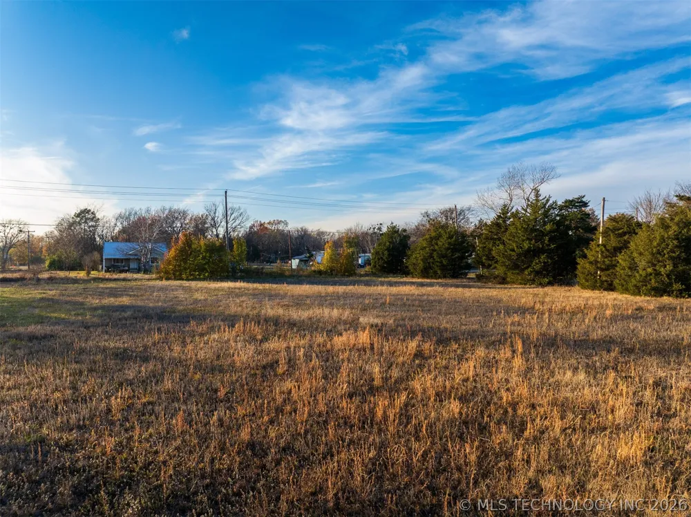 8 Pierce Avenue Wagoner, OK 74467