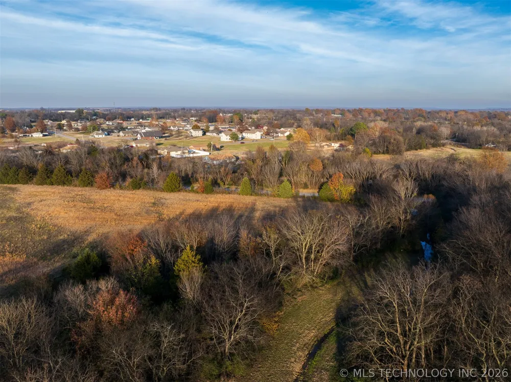 8 Pierce Avenue Wagoner, OK 74467