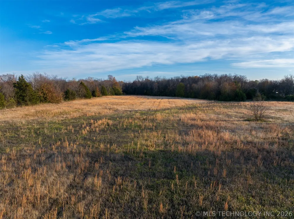 8 Pierce Avenue Wagoner, OK 74467