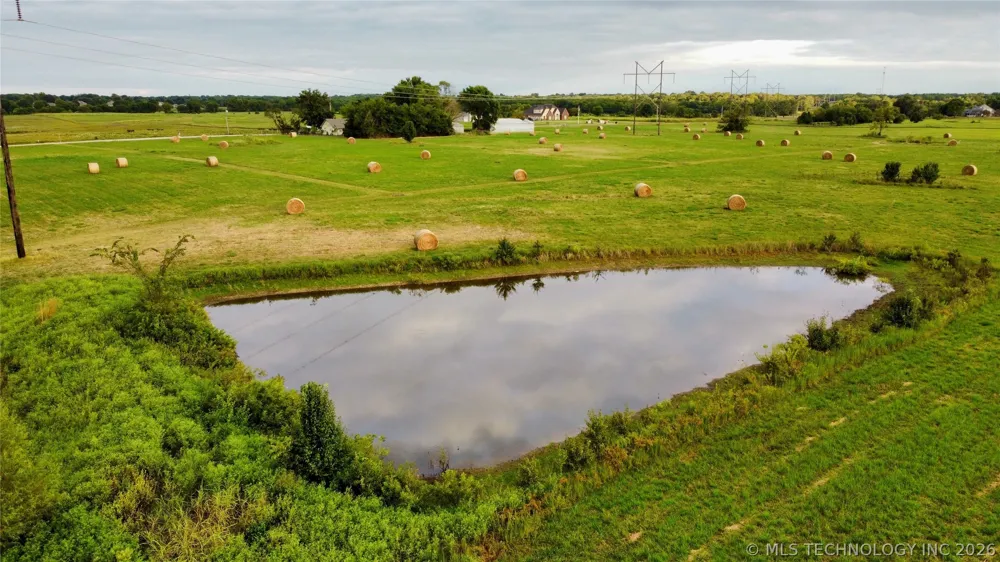 8610 E 480 ROAD Claremore, OK 74019
