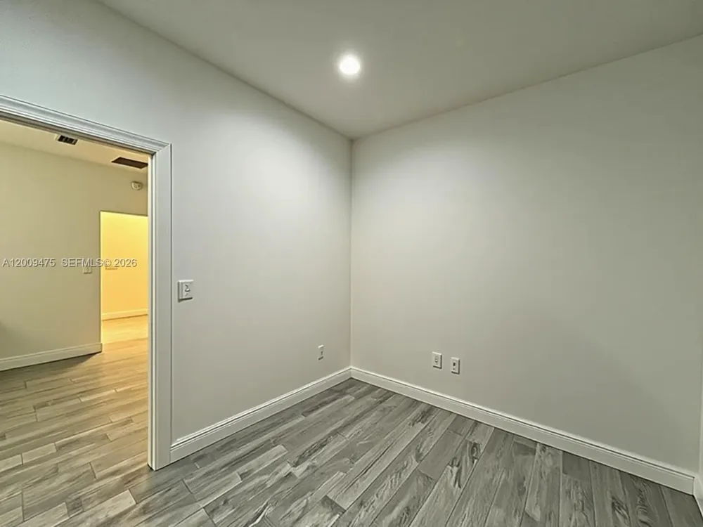 2363 NE 20 th ave Other City - In The State Of Florida, FL 34120