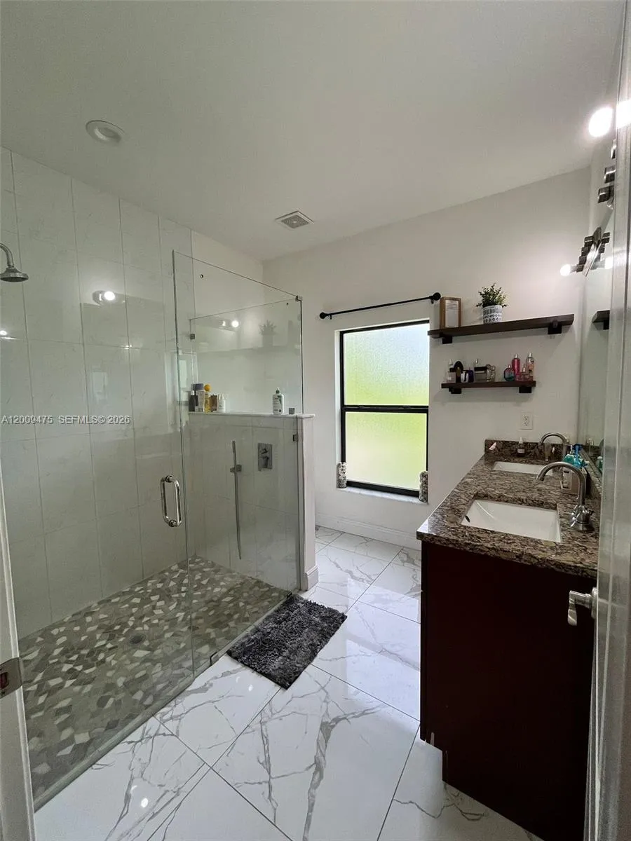 2363 NE 20 th ave Other City - In The State Of Florida, FL 34120