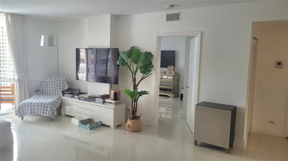 701 Brickell Key Blvd #2306 Miami, FL 33131