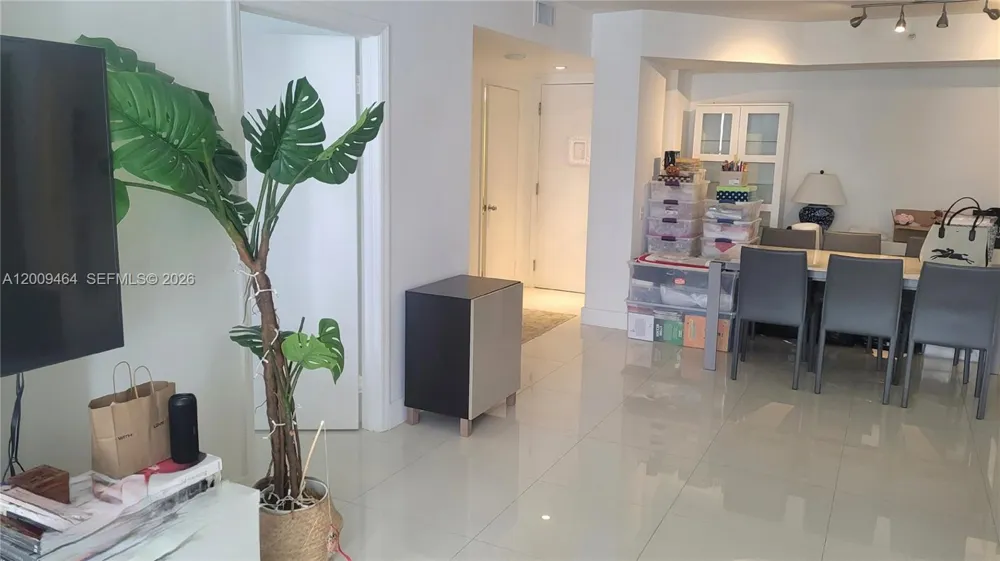 701 Brickell Key Blvd #2306 Miami, FL 33131