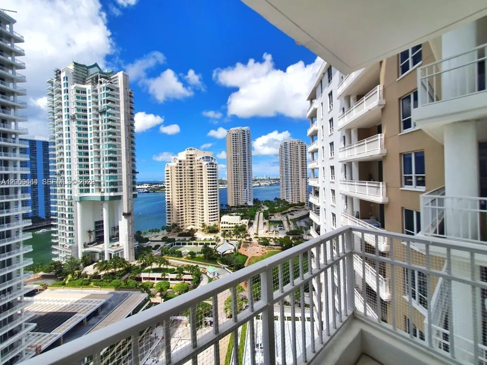 701 Brickell Key Blvd #2306 Miami, FL 33131