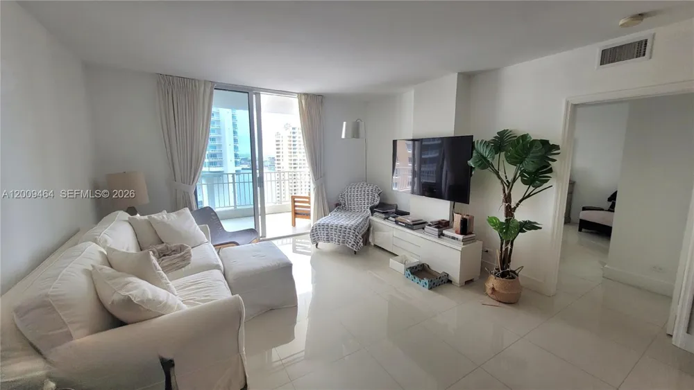 701 Brickell Key Blvd #2306 Miami, FL 33131