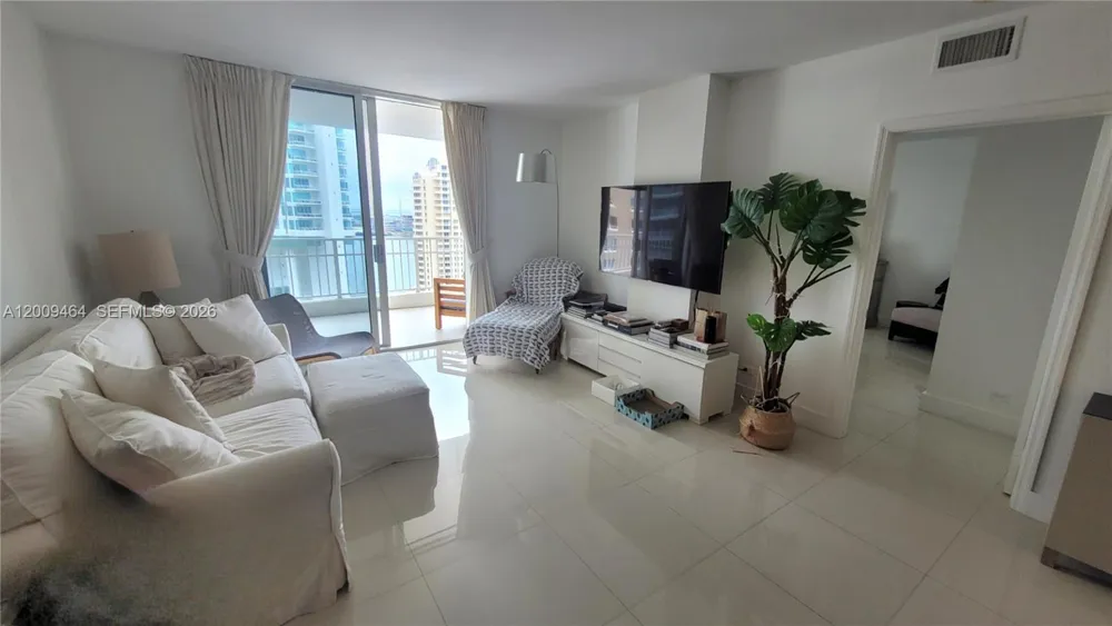 701 Brickell Key Blvd #2306 Miami, FL 33131