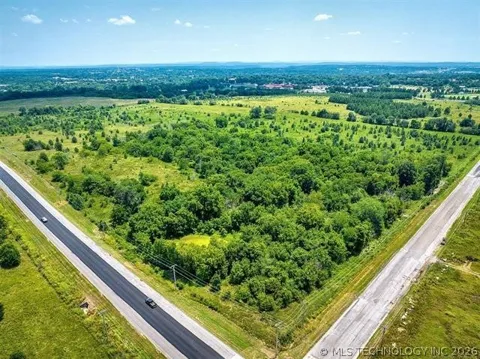 891 W Allen Road