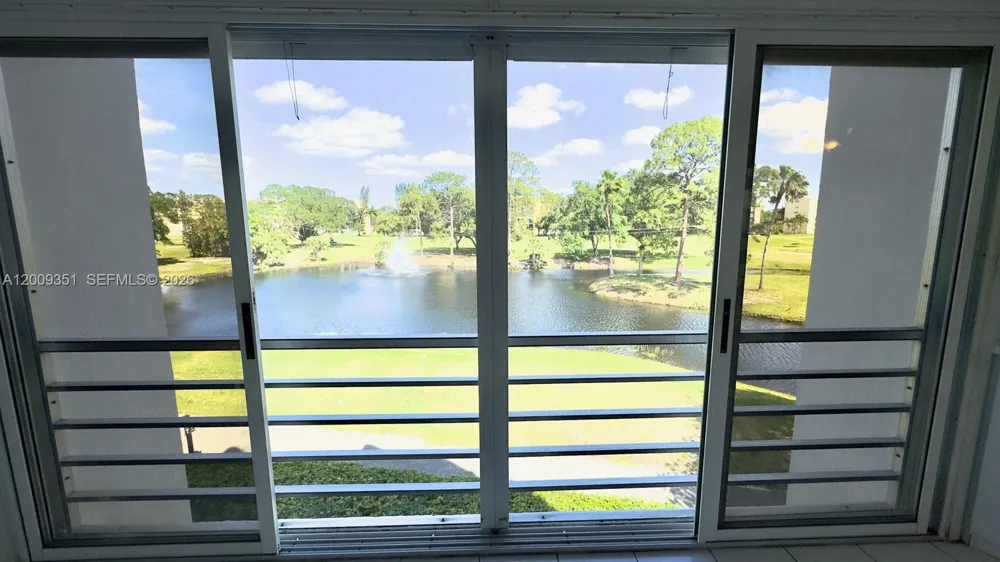 3597 Birdie Dr #308 Green Acres, FL 33460