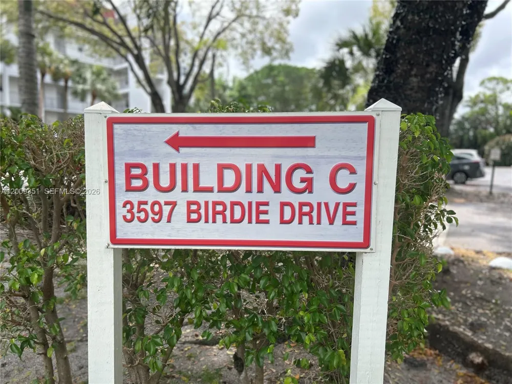 3597 Birdie Dr #308 Green Acres, FL 33460