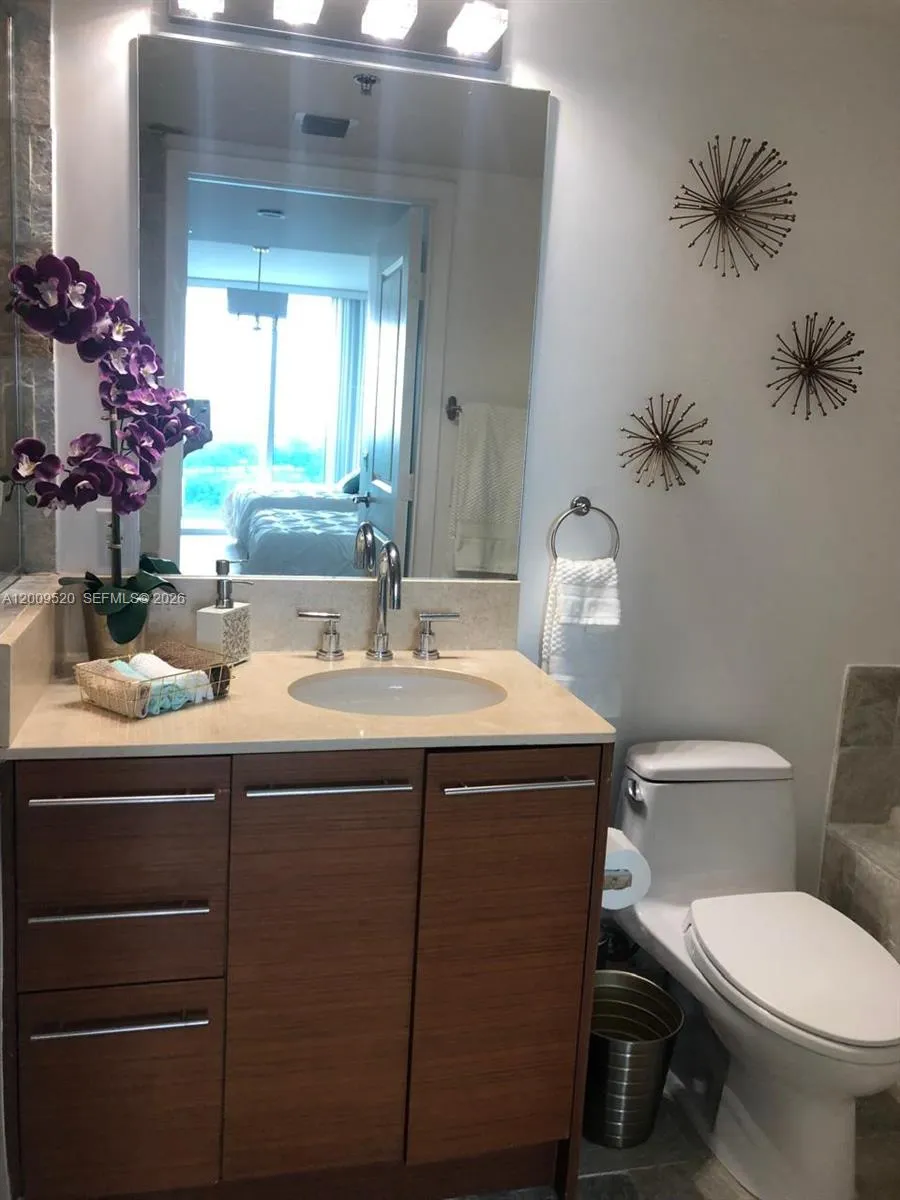 2641 Flamingo Rd #1202N Sunrise, FL 33323