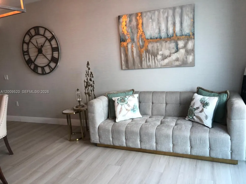2641 Flamingo Rd #1202N Sunrise, FL 33323