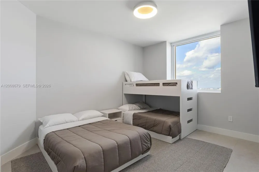 17875 Collins Ave #3906 Sunny Isles Beach, FL 33160